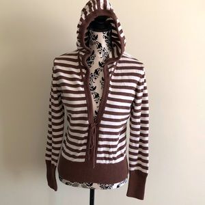 Striped hodded sweater for women